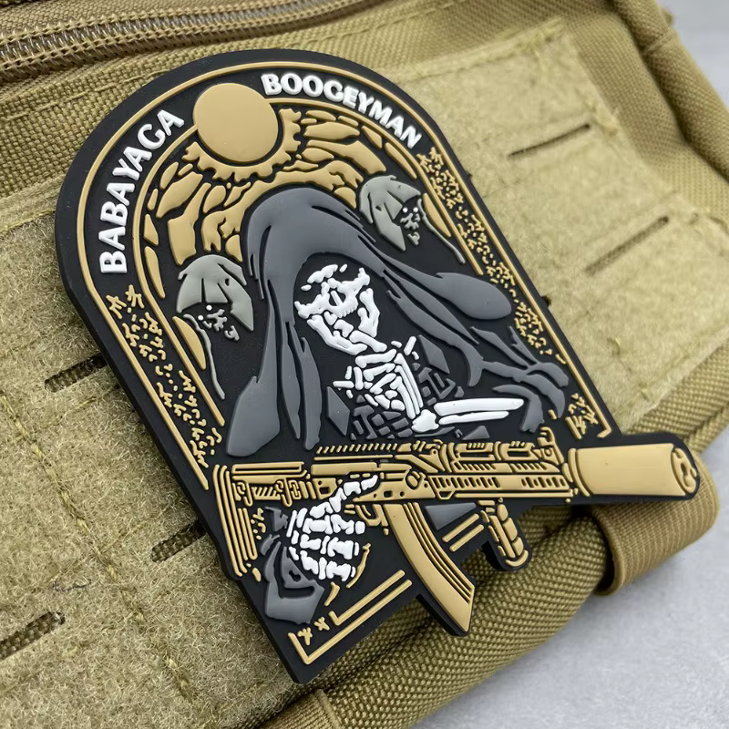 Parche PVC táctico 3D con calavera moral militar – Gancho y bucle - imagen 5