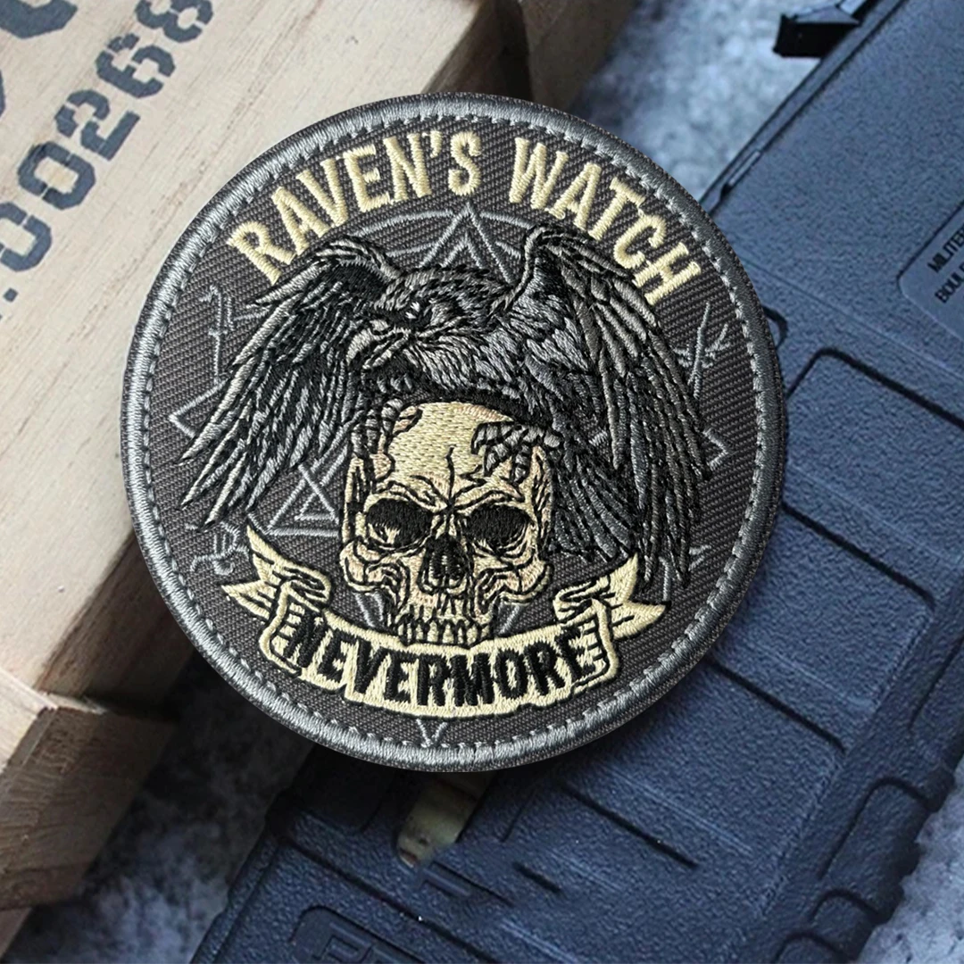 Parche táctico bordado calavera gótica cuervo Nevermore con velcro - imagen 4