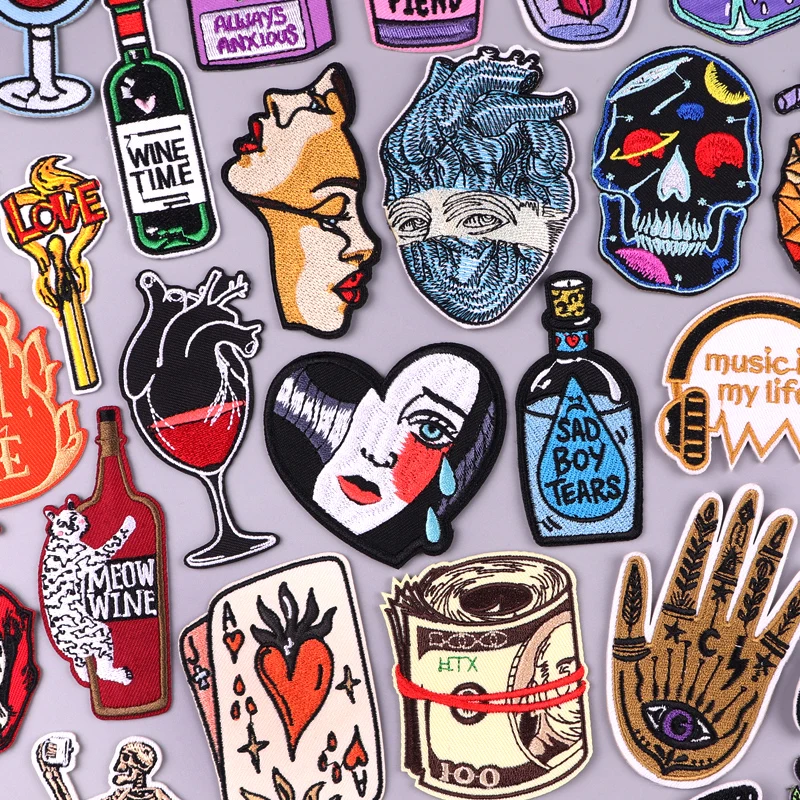 Parche termoadhesivo corazón punk – Bordado para coser o planchar