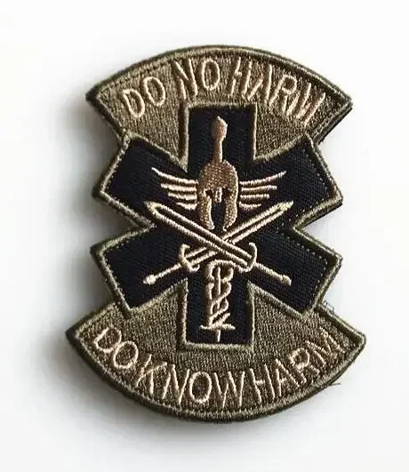 Parche bordado táctico insignia médica No hacer daño con gancho - imagen 5
