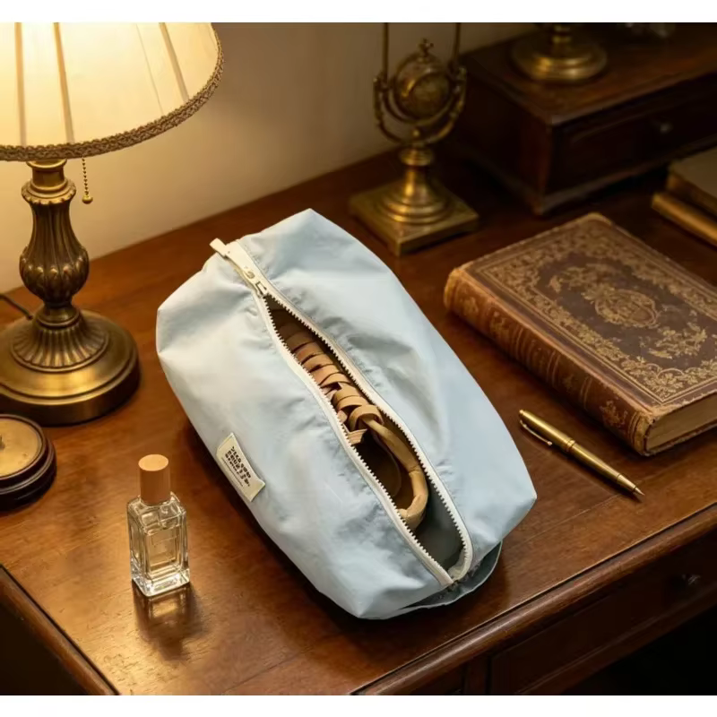 Bolsa de viaje impermeable para cosméticos, ropa y zapatos - imagen 4