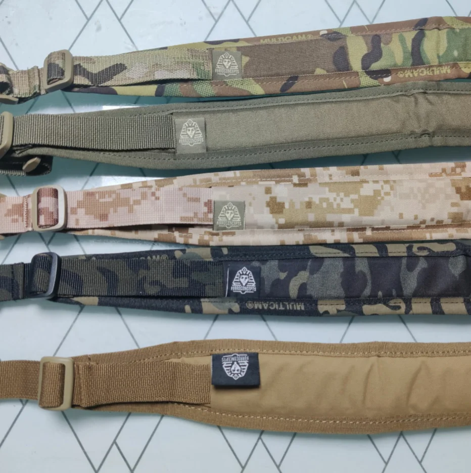 Bandolera táctica en uso con rifle
