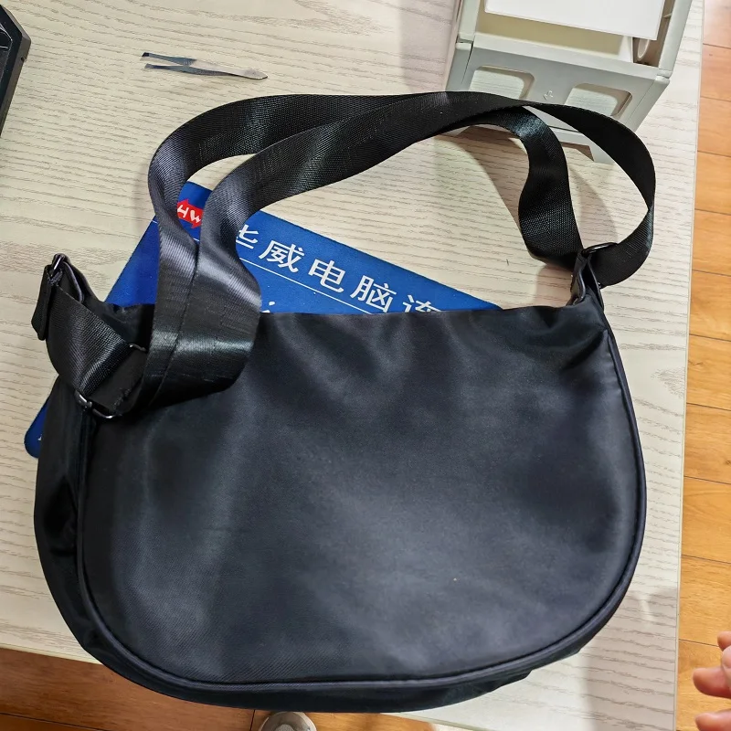Bolsa bandolera táctica outdoor para viajes y entrenamiento - imagen 2