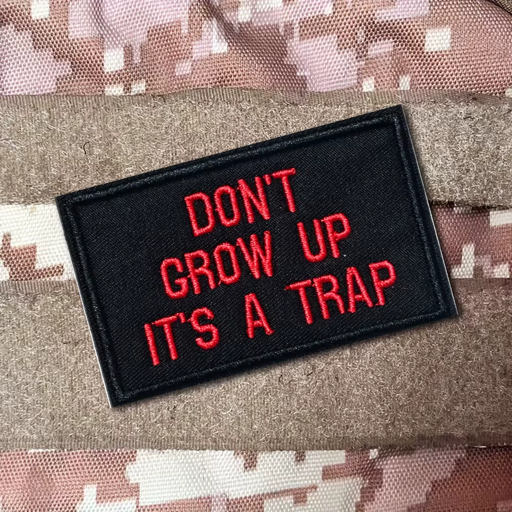 Parche velcro táctico NO GROW UP Moral para mochila MOLLE - imagen 3