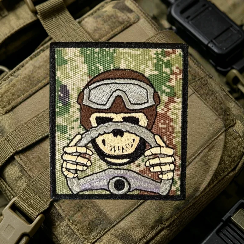 Parche táctico bordado calavera mono con velcro para mochila - imagen 3