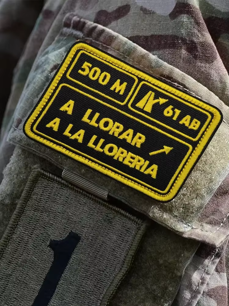 Parche A LLORAR - detalle bordado
