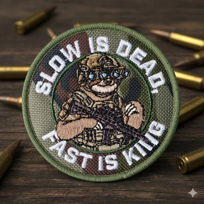 Parche táctico Slow Is Dead, Fast King – velcro gancho-bucle - imagen 2