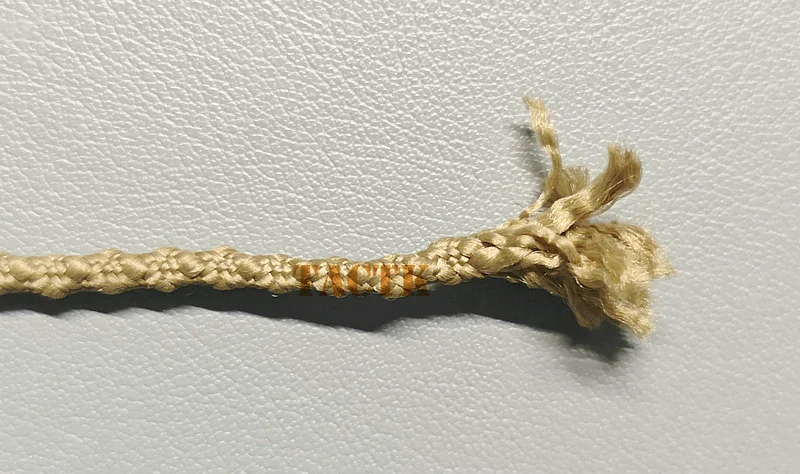 Extremo con cabeza con cremallera atada para facilitar el manejo