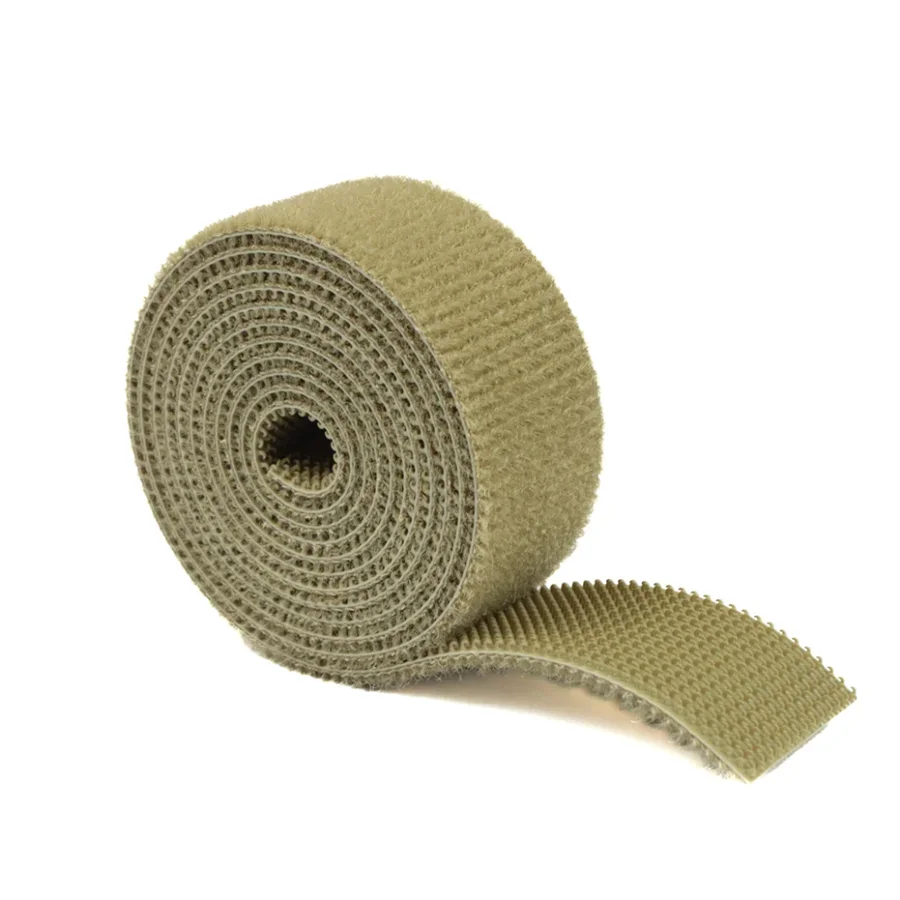 Detalle del cierre de velcro para ajuste por tramos