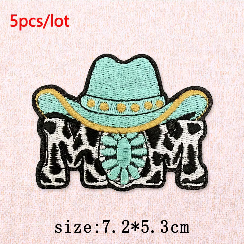 Parche termoadhesivo calavera vaca turquesa estilo western bordado - imagen 2
