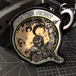 Parche táctico morale Own The Night – Rifleman velcro para mochila