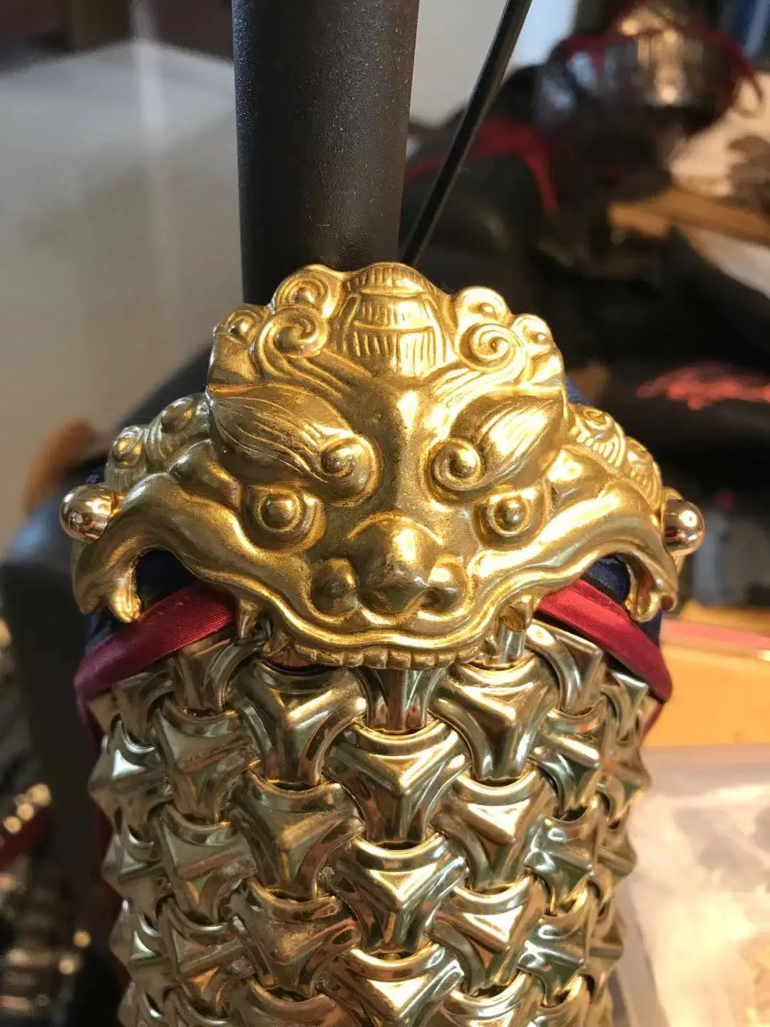 Tonshan Wen armadura de brazo y muñeca de latón con escamas de tortuga