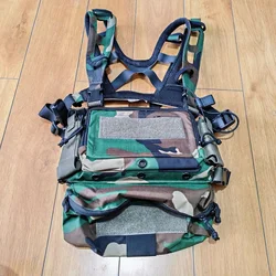 Mochila de pecho táctica en nailon cortada con láser