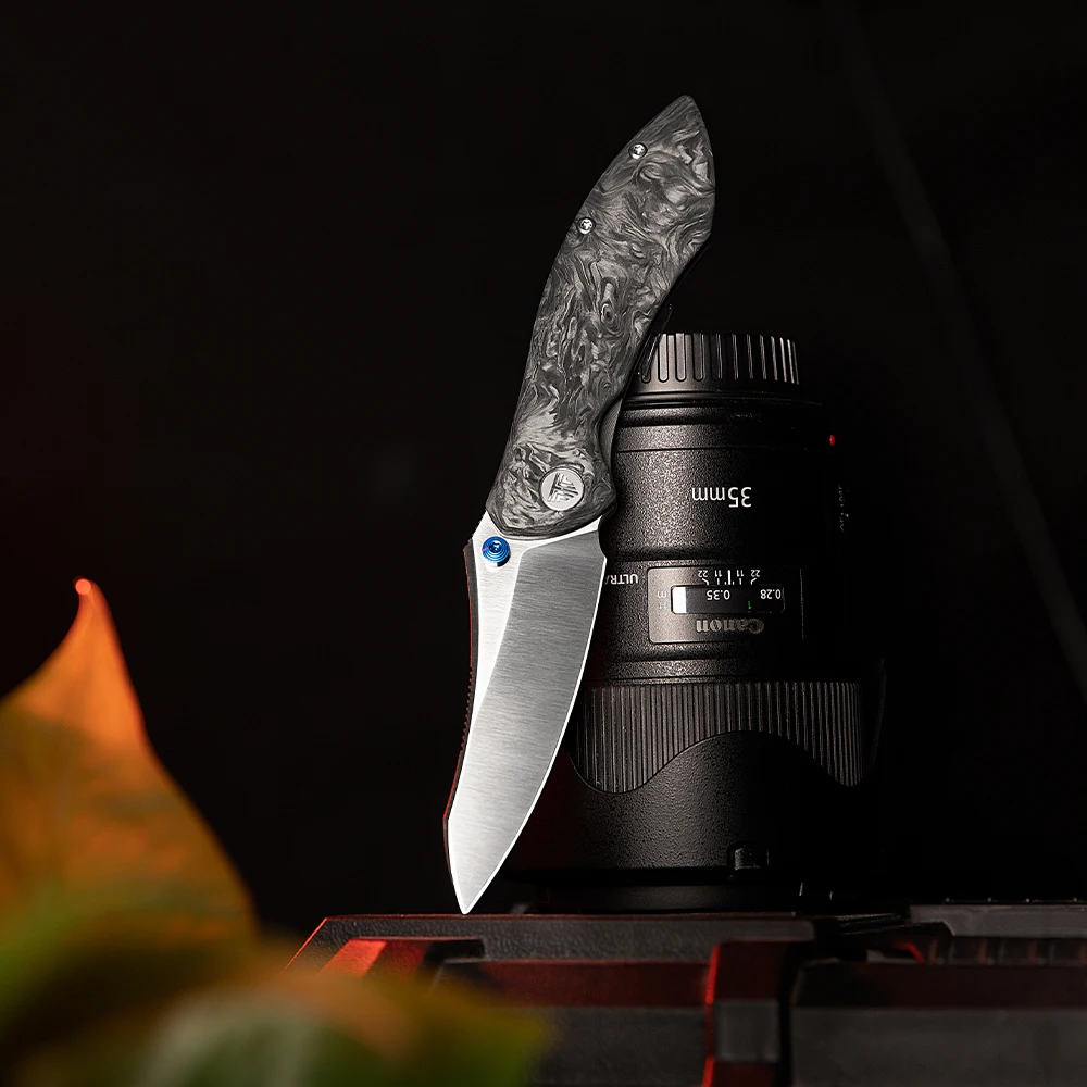 Cuchillo plegable TRIVISA Rhino – hoja M390, titanio y fibra carbono - imagen 2