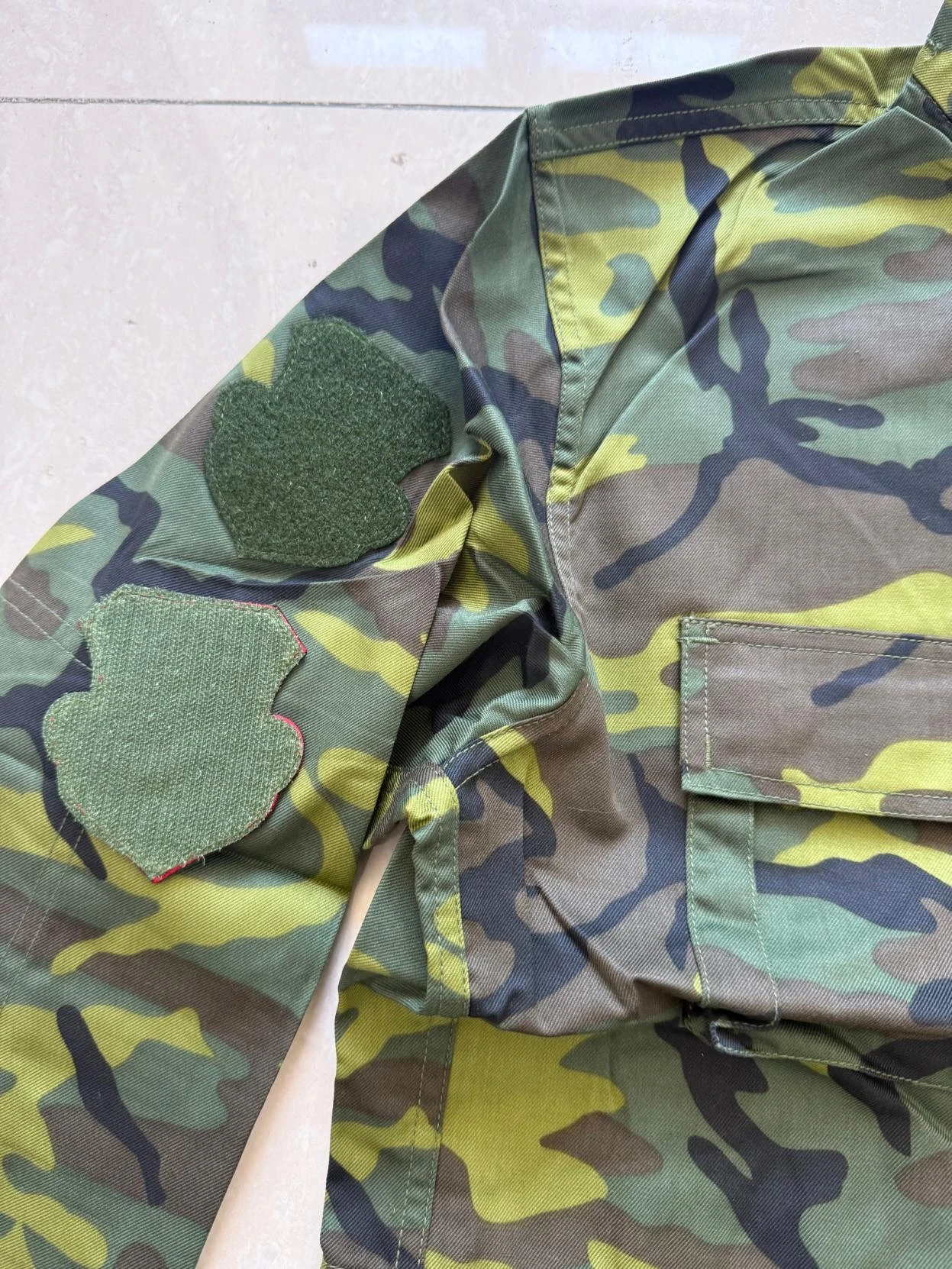 Conjunto BDU verano transpirable e ignífugo con gorra y brazalete - imagen 3