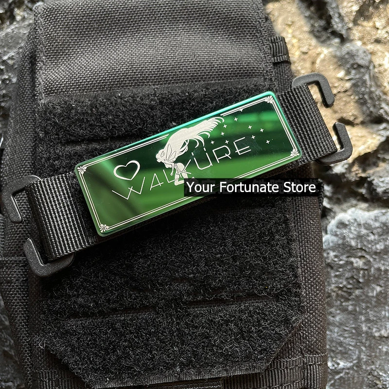 Detalle de grabados metálicos