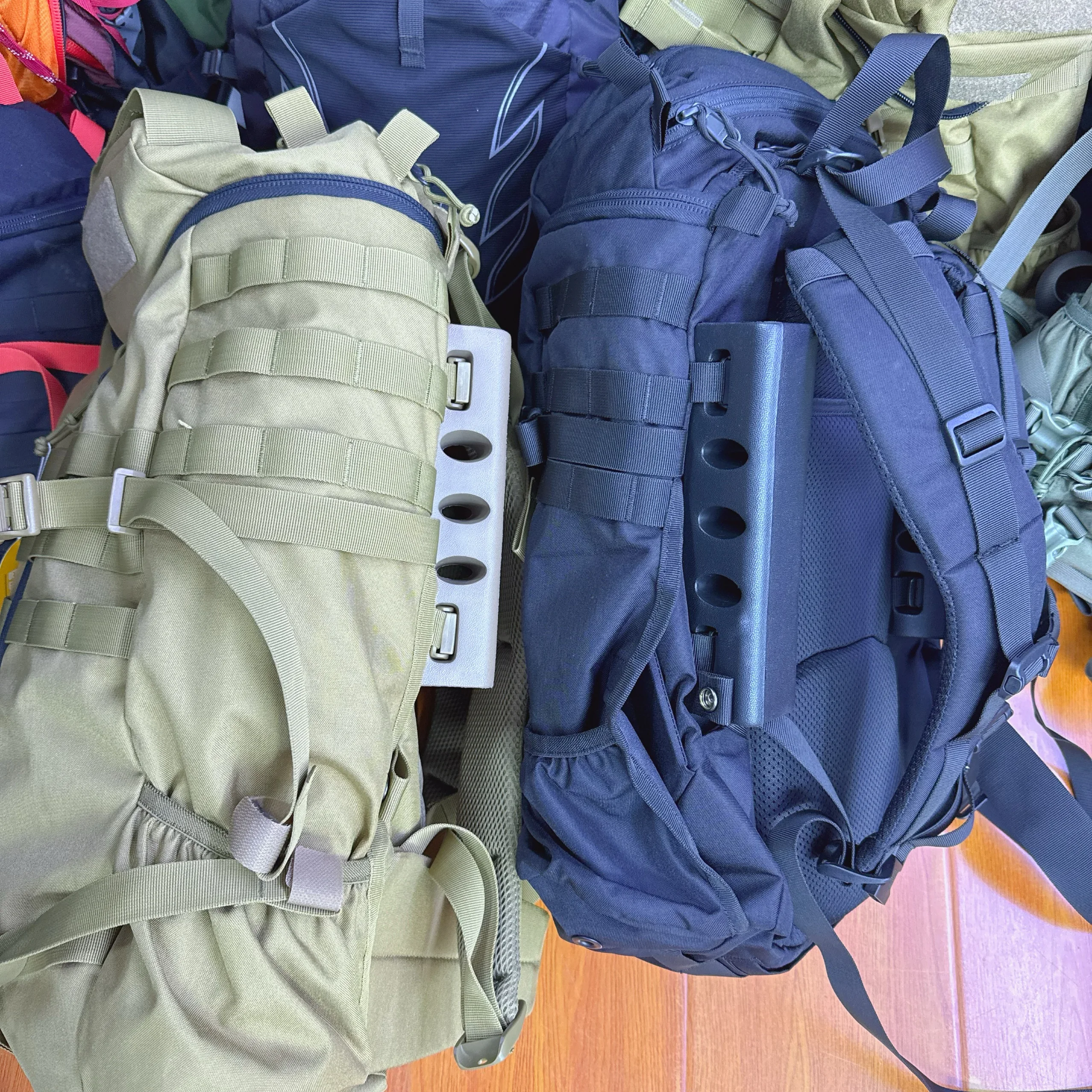 Mochila táctica BVS para exteriores con ventilación transpirable - imagen 2