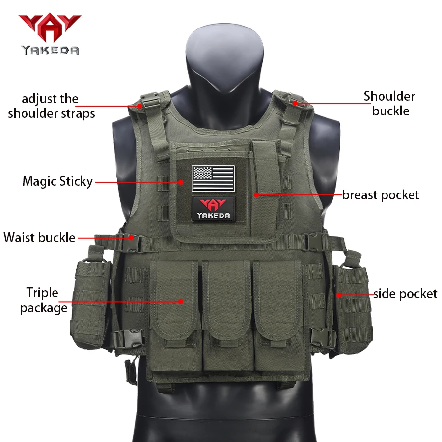 Chaleco YAKEDA con sistema Molle desplegado mostrando todas las bolsas