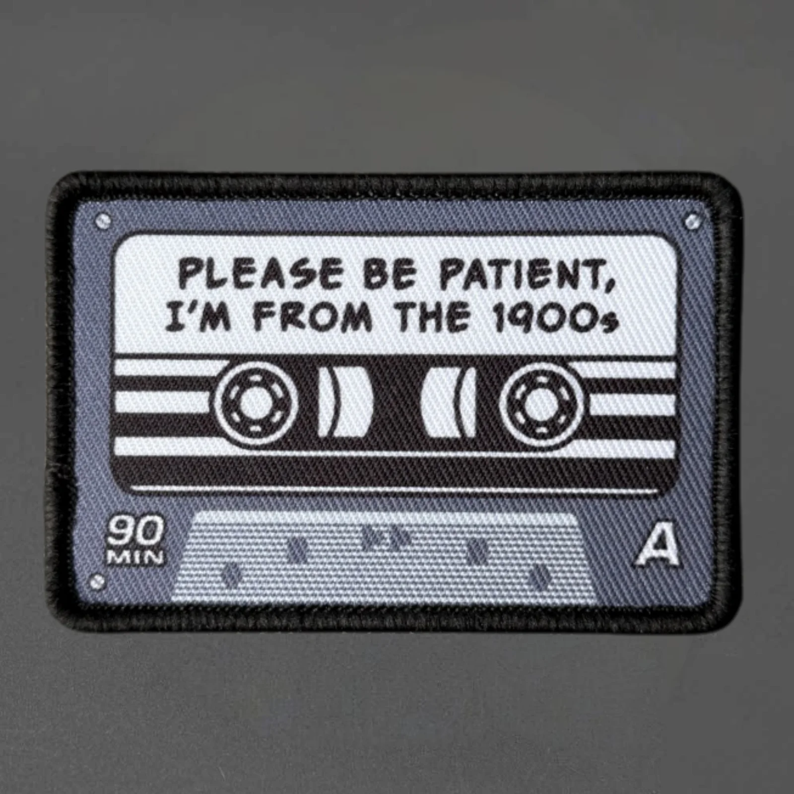 Parche táctico velcro cinta casete retro – Para chaleco y mochila - imagen 2