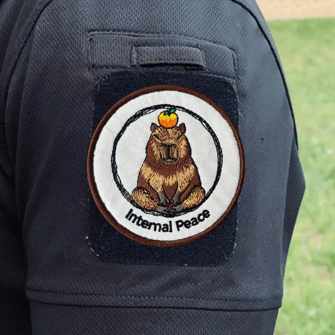 Parche táctico bordado capibara meme zen para mochila