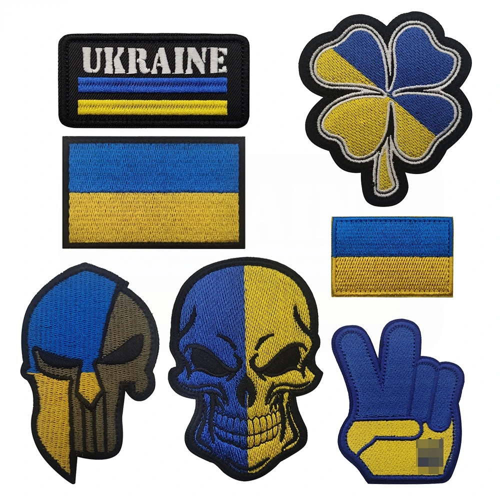 Parche bordado táctico bandera Ucrania calavera y trébol de la suerte - imagen 2
