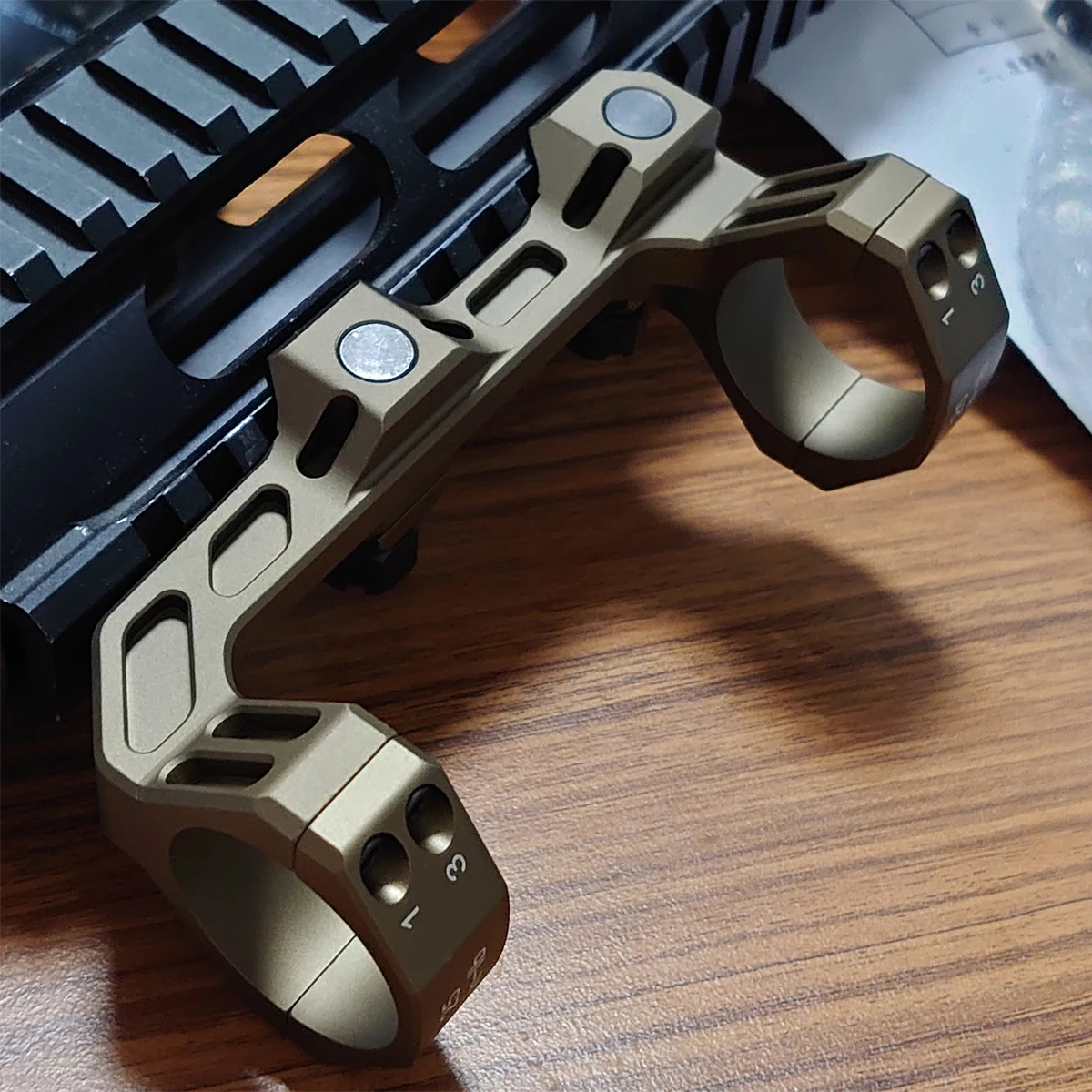 SKWoptics Soporte de Mira Picatinny para AR15 M4 Anillos 30mm - imagen 4