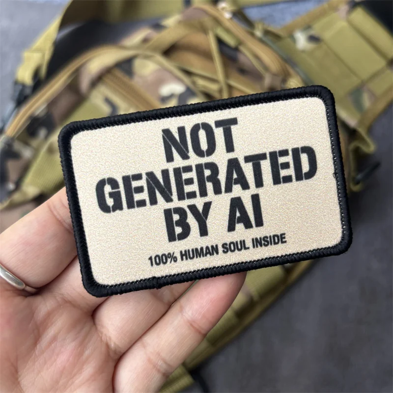 Parche táctico moral NOT GENERATED BY AI, velcro gancho-bucle - imagen 4