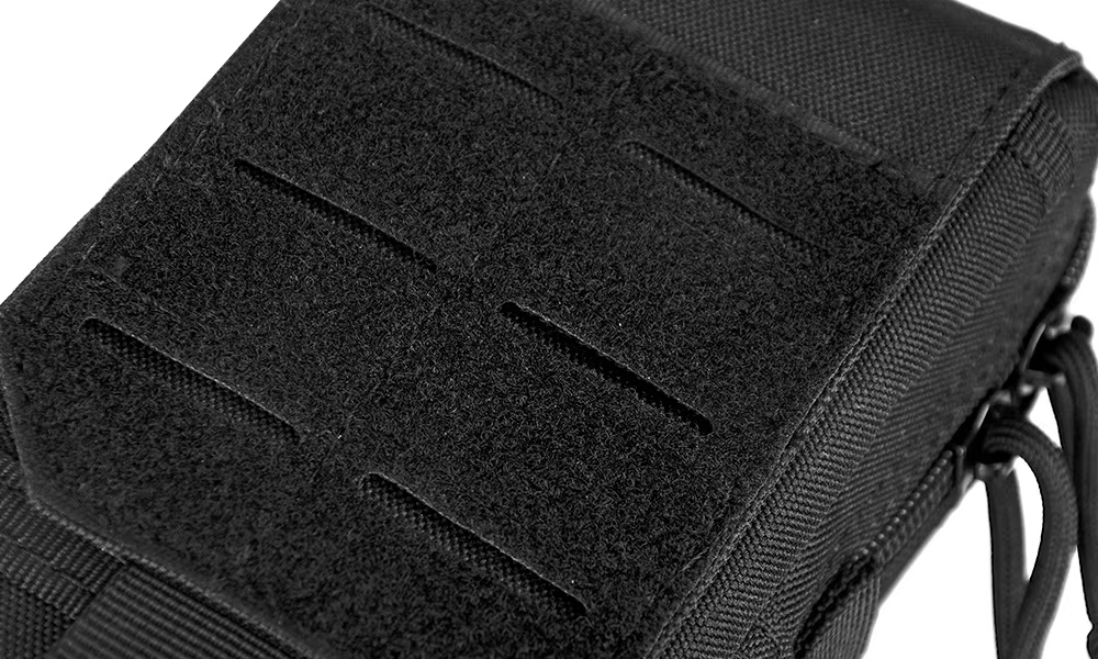 Bolsa táctica con correa de fijación