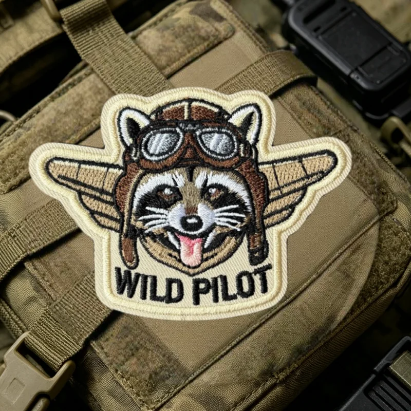 Parche bordado mapache piloto salvaje táctica con velcro para mochila - imagen 2