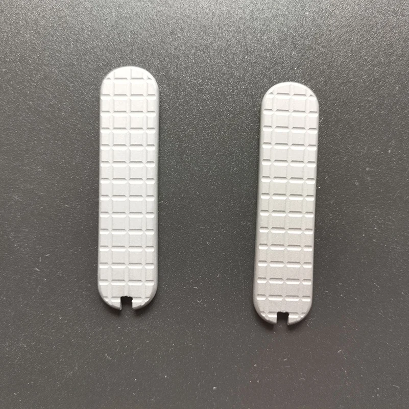 Victorinox Cuchillo Suizo 58 mm personalizado con rejilla - titanio