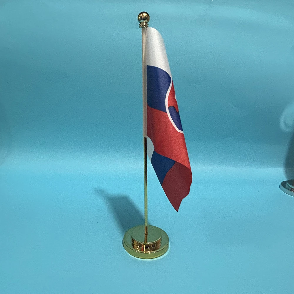Bandera pequeña de Eslovaquia en poliéster para escritorio y oficina - imagen 3