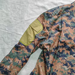 Camiseta militar MARPAT de manga larga transpirable con cuello V