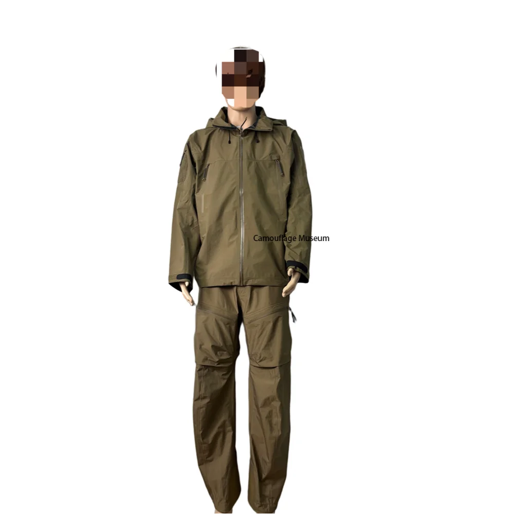 Chaqueta y pantalón con cremallera completa