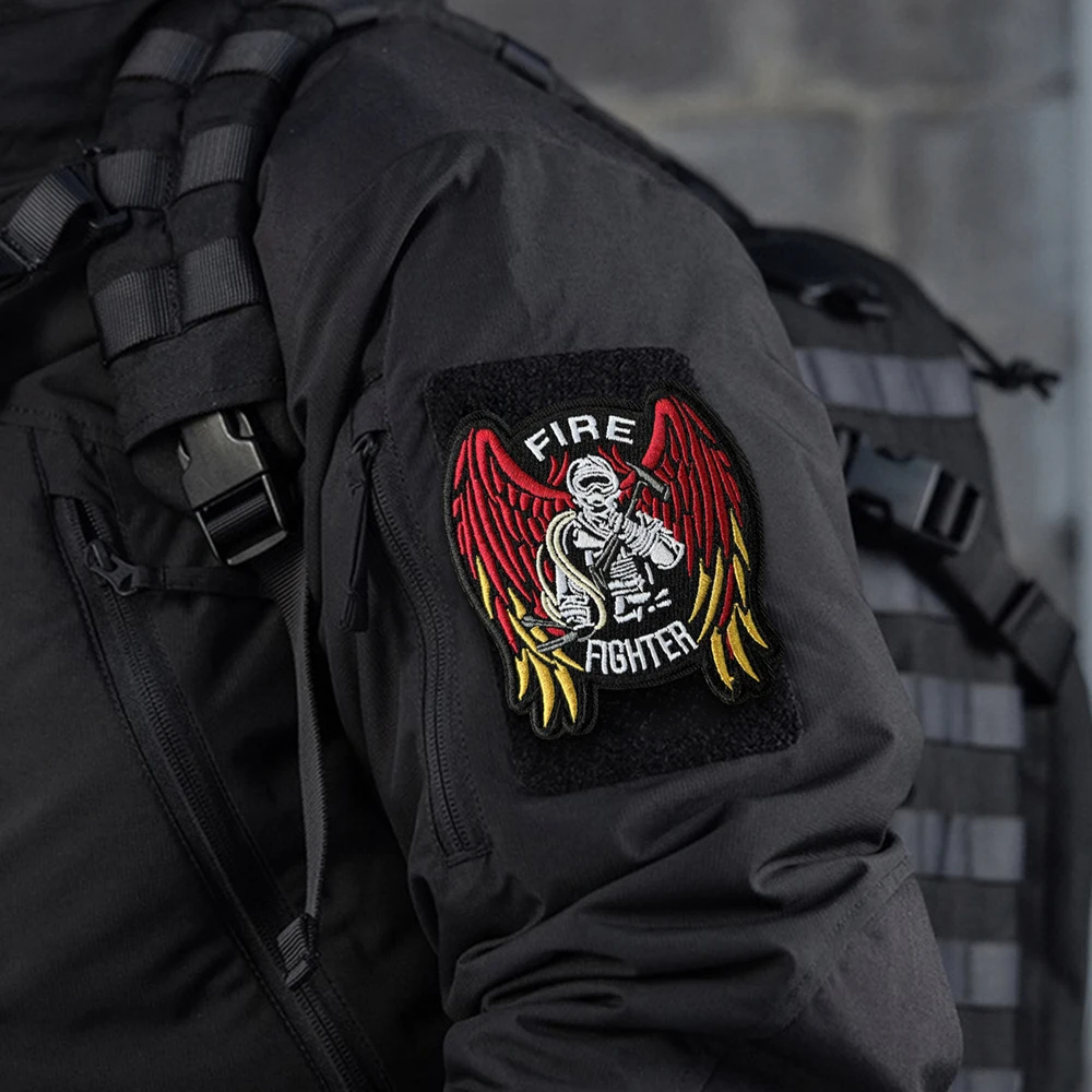 Parche táctico bordado bombero con velcro para chaleco - imagen 4