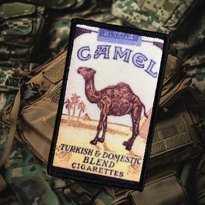 Camel Retro Parche táctico con velcro para mochila - imagen 3
