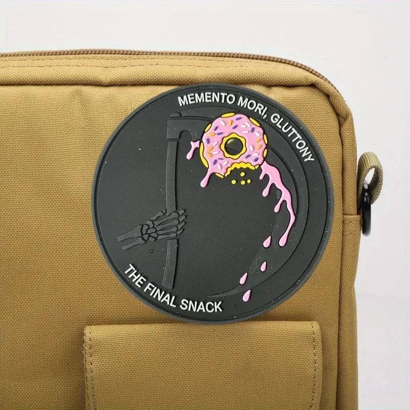Parche táctico PVC calavera Memento Mori con velcro - imagen 5