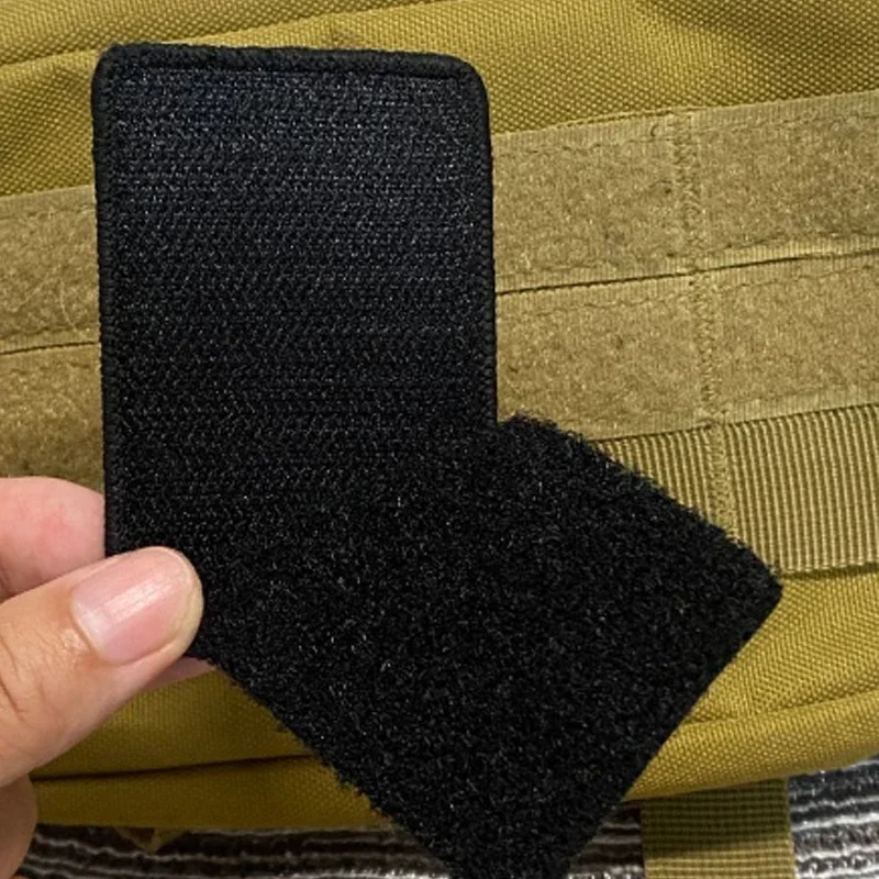 Parche serie TV gancho con bucle estampado para ropa y mochilas - imagen 2