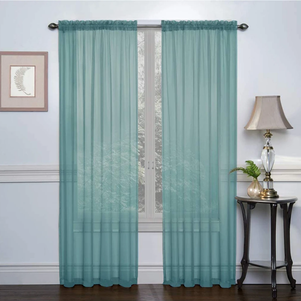 Cortinas voile en dormitorio