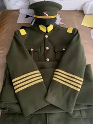 Capa militar cosplay de lana guerrero, estilo bélico elegante