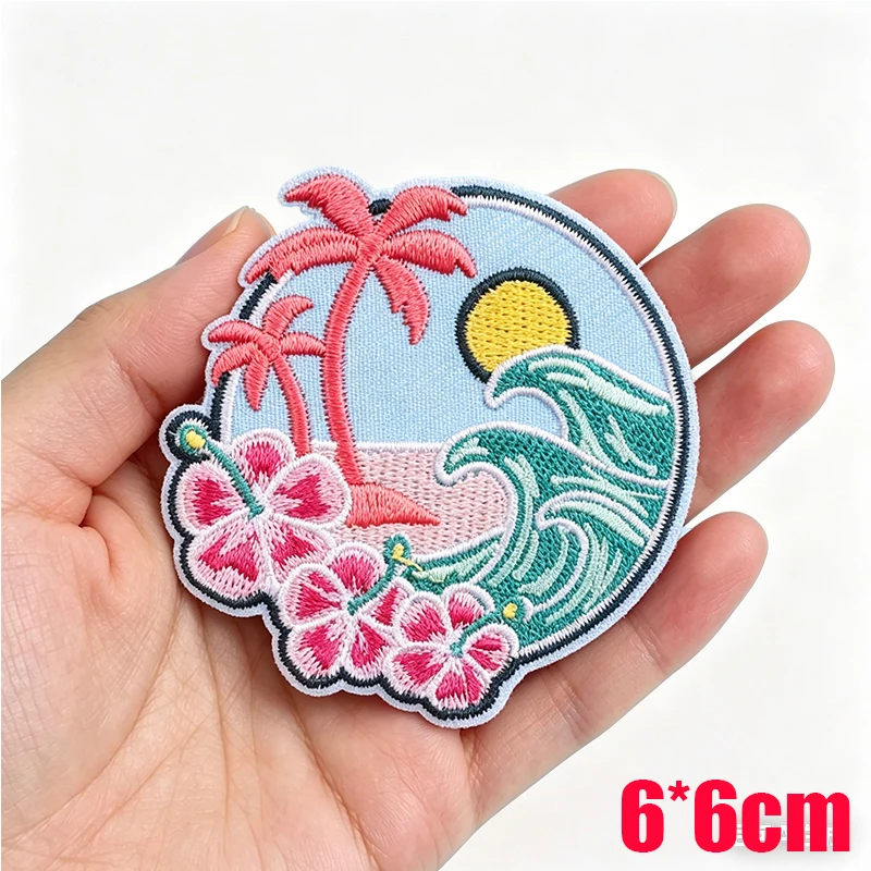 Parche bordado termoadhesivo coco tropical con flor para ropa