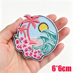 Parche bordado termoadhesivo coco tropical con flor para ropa