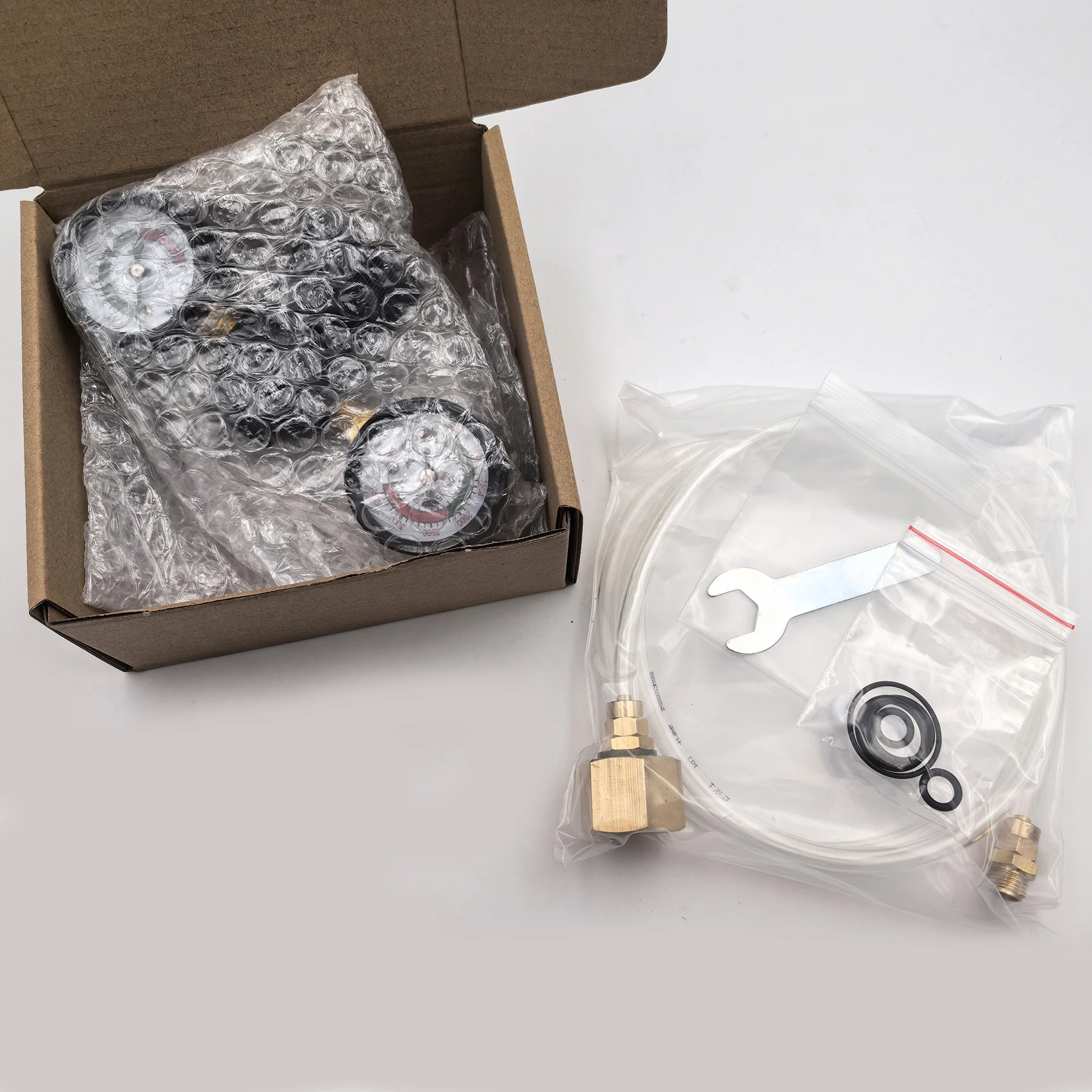 Regulador de presión de precisión para dispensador crema - imagen 2