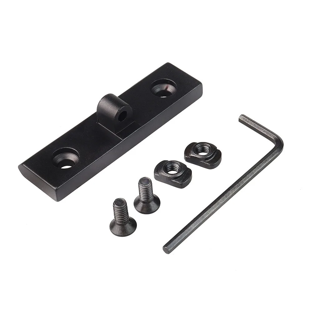 Primer plano del sistema de montaje con tuercas M-LOK