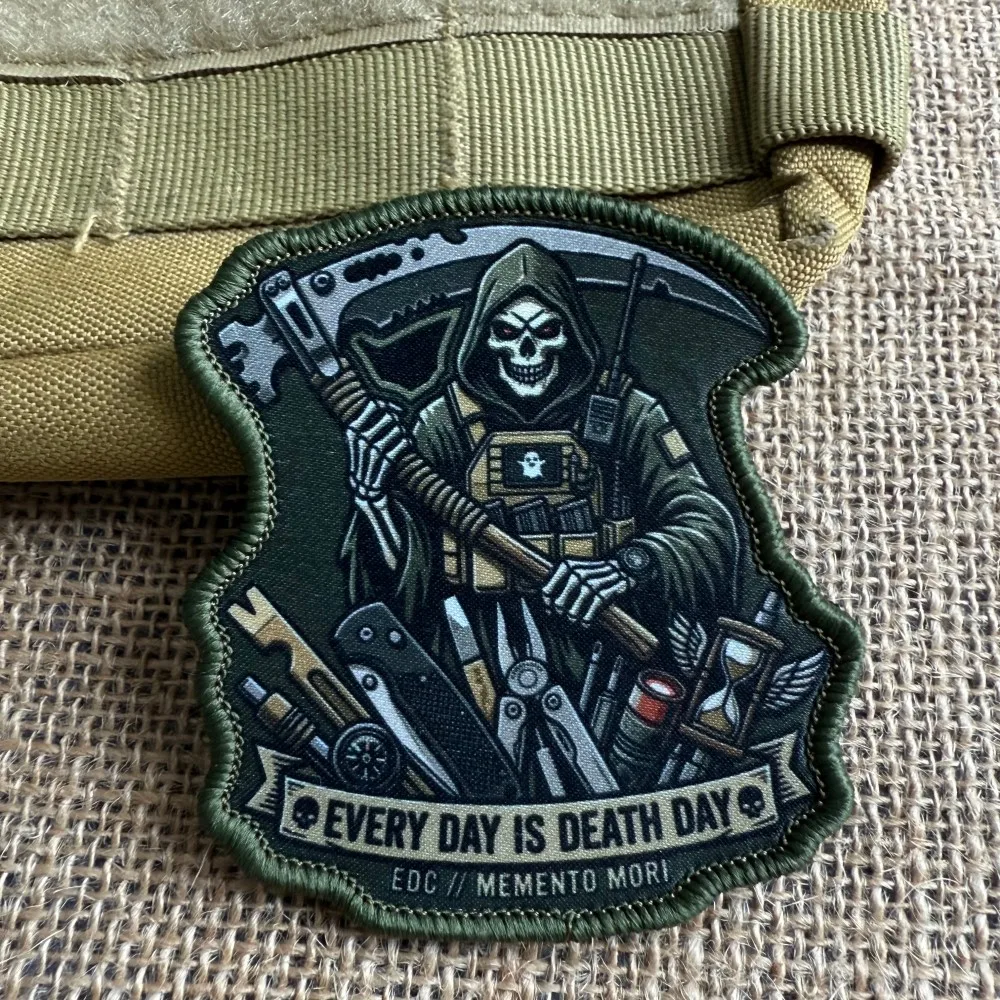 Parche táctico Reaper con gancho y bucle Cada día es muerte - imagen 4