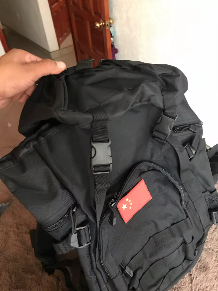 Detalle de compartments y tejido 900D