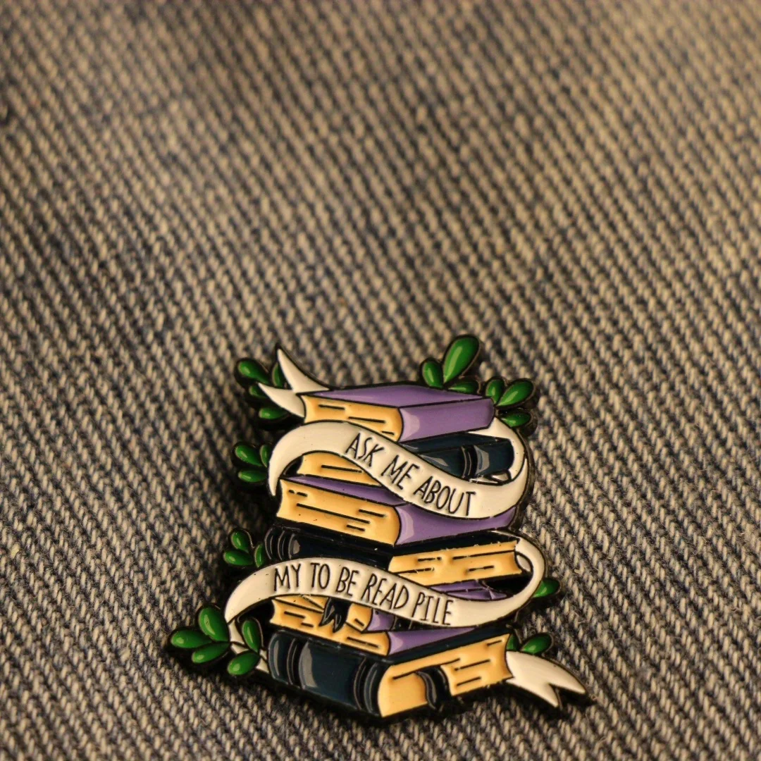 Broche literario como accesorio de joyería de moda