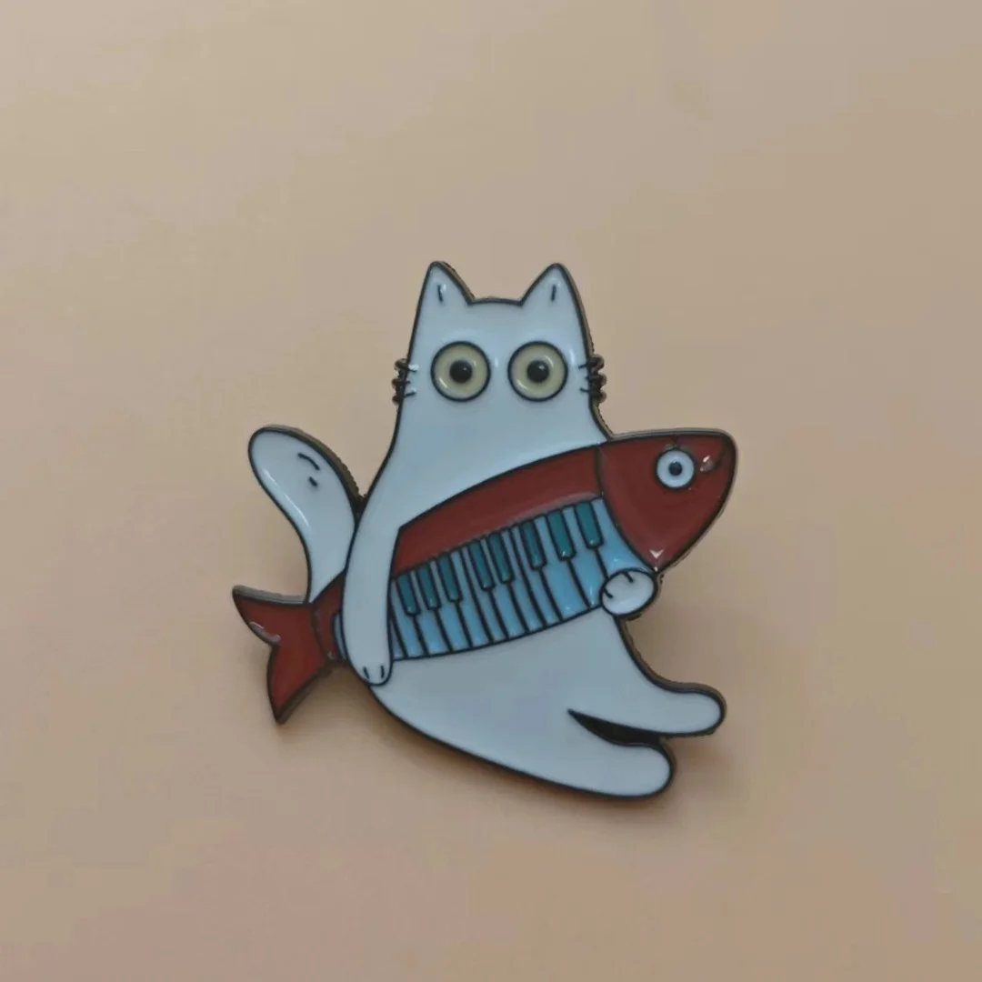 Broches con acabado decorativo