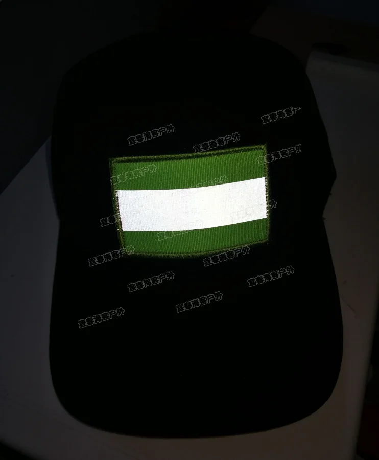 Textura del bordado y el sistema de velcro