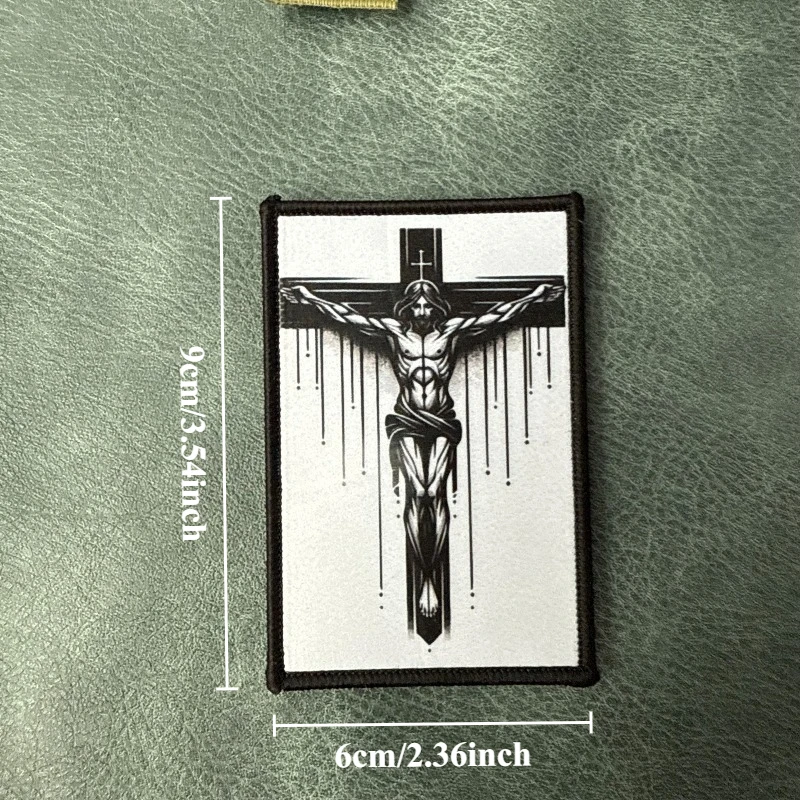 Parche táctico Cruz de Jesús velcro blanco y negro para mochila - imagen 5