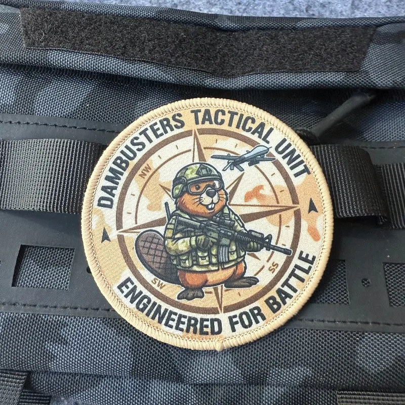 Parche táctico Beaver Soldier con velcro para chaqueta y mochila - imagen 5